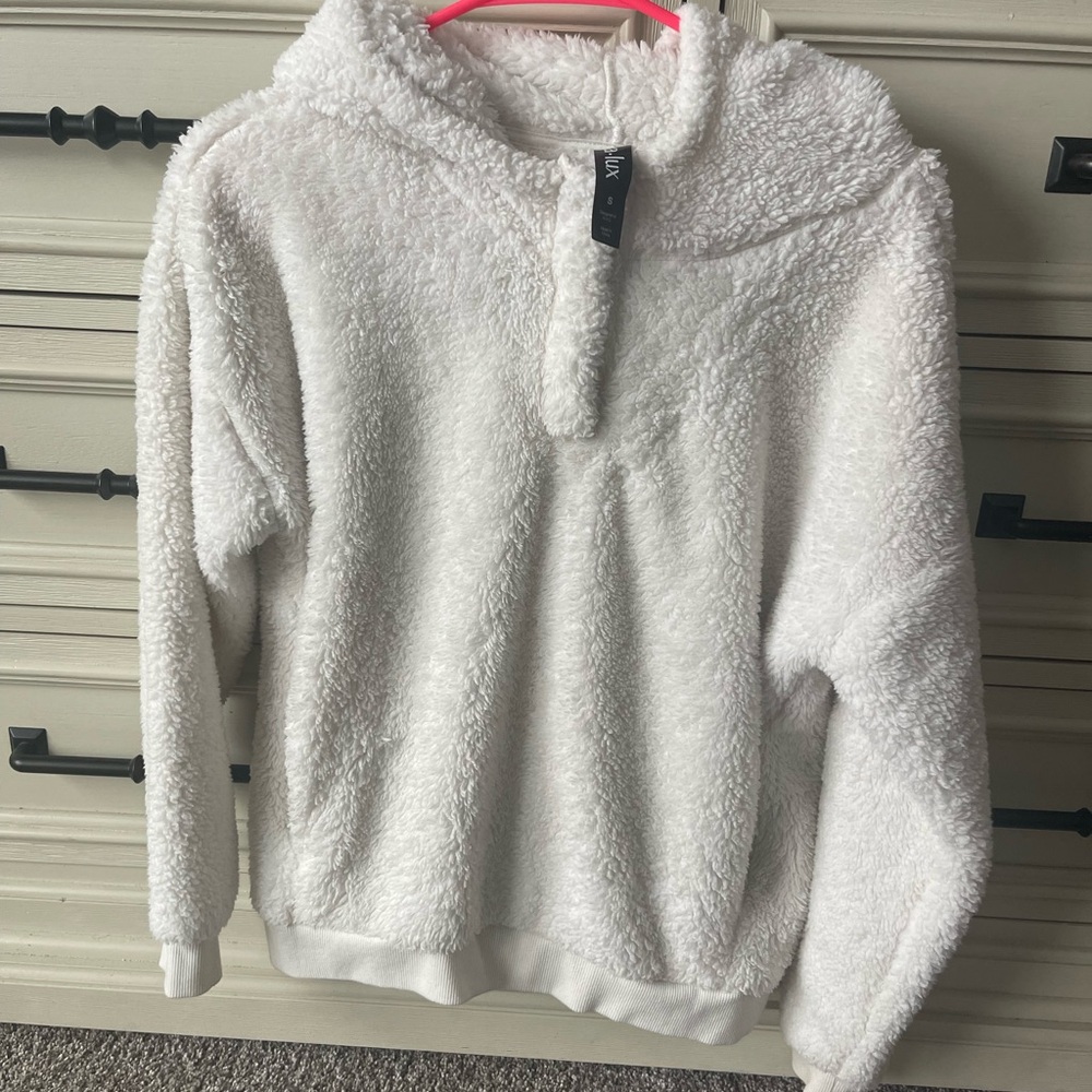 Lukka lux White Sherpa Hoodie size small